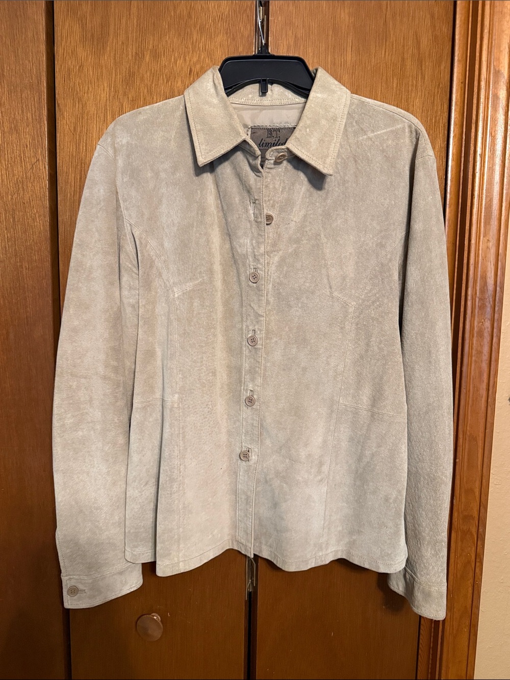 BT Limited Women’s Tan Suede Button-Up Shirt/Jacket